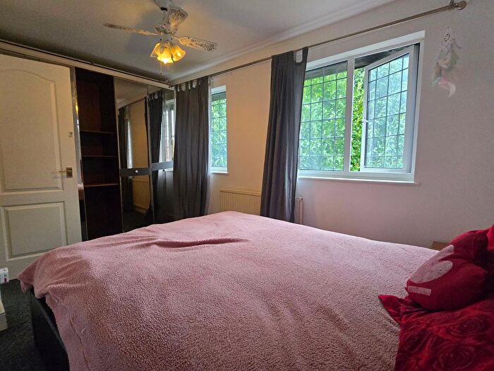 3 Bedroom Terraced House To Rent In Chichester Close, London, Newham, E6