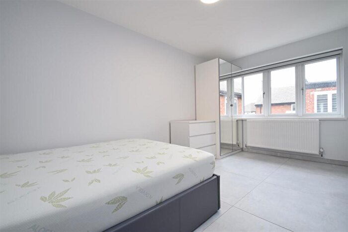 Studio To Rent In Chaplin Road, Wembley, HA0
