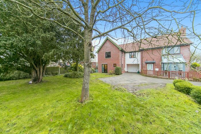 4 Bedroom Semi-Detached House For Sale In Gestingthorpe Road, Belchamp Walter, Sudbury, CO10