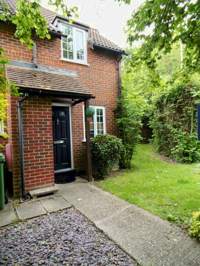 1 Bedroom Semi-Detached House To Rent In Badgers Bank, Lychpit, Basingstoke, RG24
