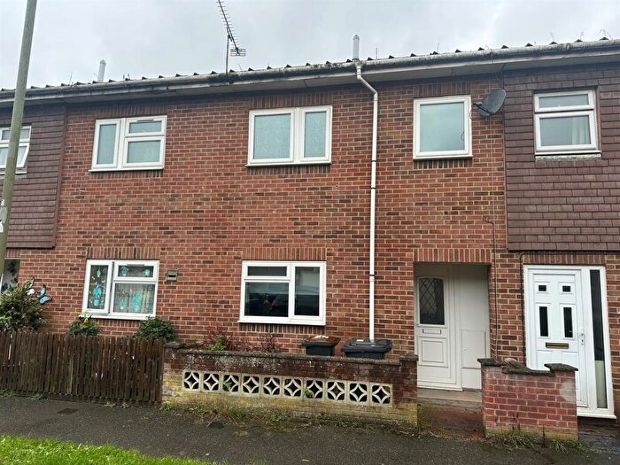 3 Bedroom House To Rent In Tintagel Close, Andover, SP10