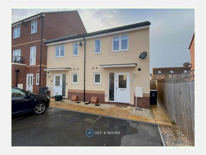 2 Bedroom End Of Terrace House To Rent In Devonshire Way, Bridgwater, TA6