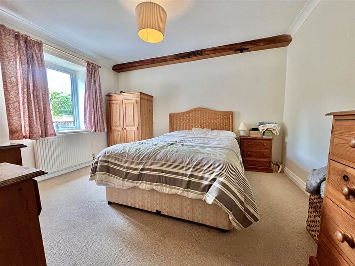 2 Bedroom Barn Conversion For Sale In Shorts Green Lane, Motcombe, Shaftesbury, SP7