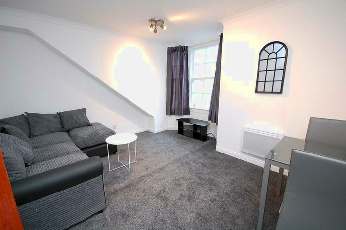 1 Bedroom Flat To Rent In St Mary's Place, Top Floor Left, Aberdeen, AB11