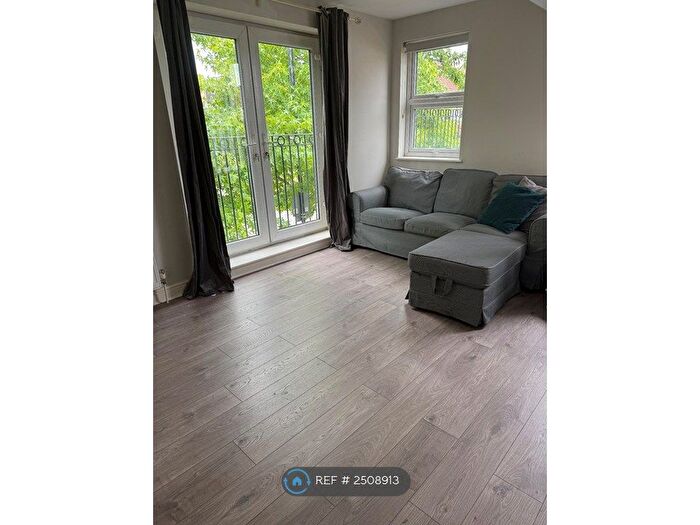 2 Bedroom Flat To Rent In Merton High Street, London, SW19