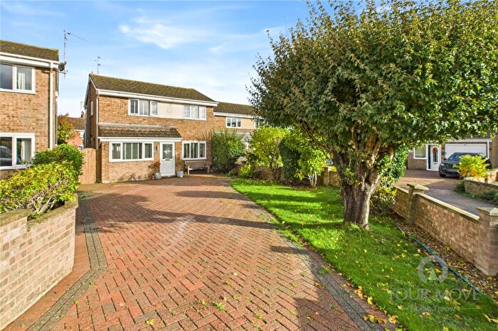 4 Bedroom Detached House For Sale In The Lawns, Corby, Northamptonshire, NN18