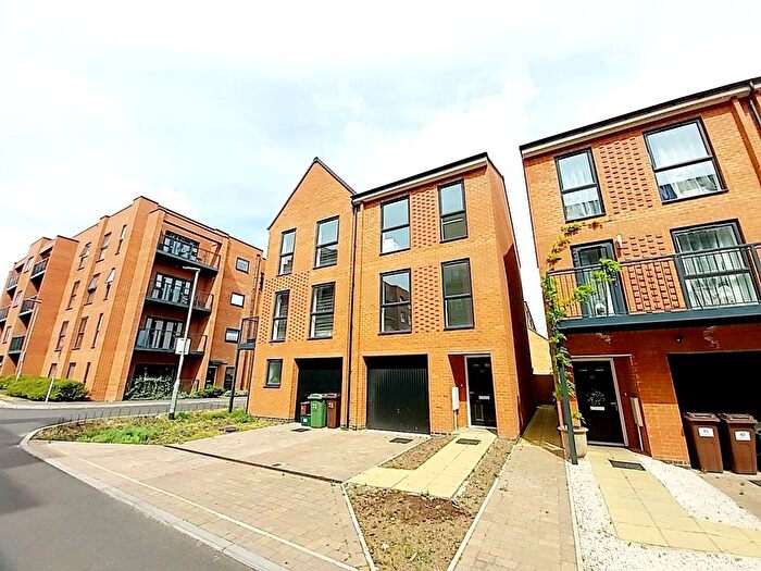 3 Bedroom Semi-Detached House For Sale In Thimble Crescent, Hackbridge, SM6