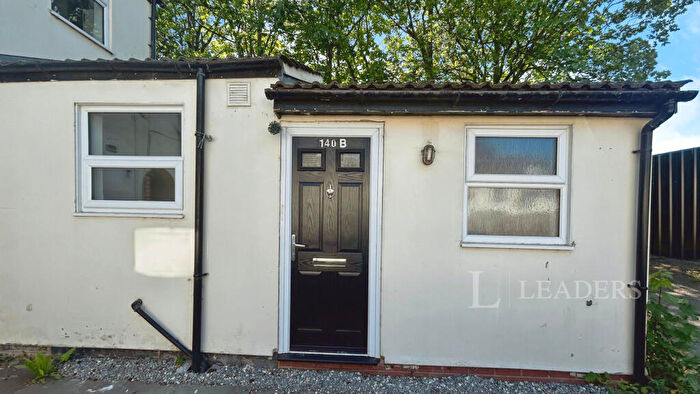 1 Bedroom Apartment To Rent In Ground Floor Apartment, Overend Road, B63