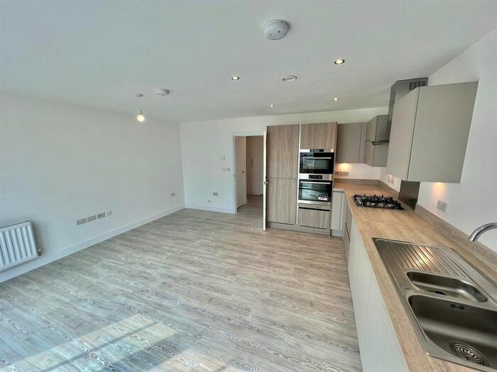 1 Bedroom Flat To Rent In Darenth House, Regent Village, Ebbsfleet Valley, DA10