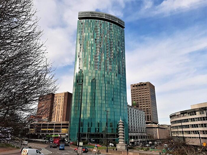 2 Bedroom Apartment To Rent In Holloway Circus, Birmingham, B1