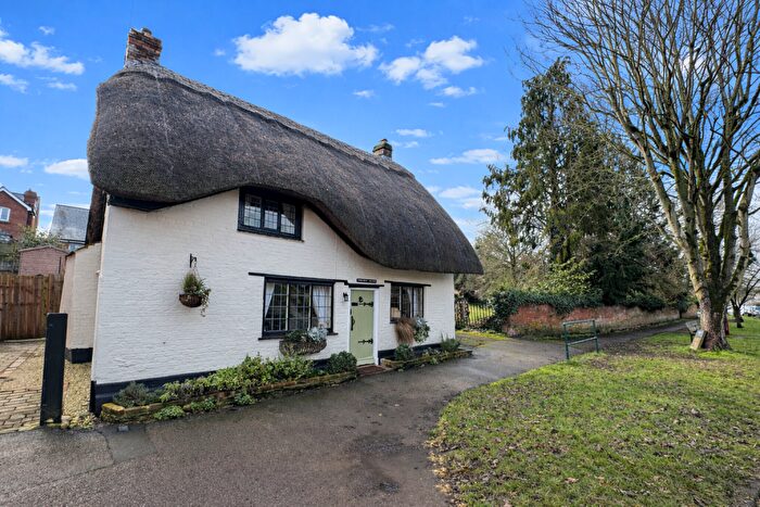 2 Bedroom Detached House For Sale In Main Street, Gawcott, MK18