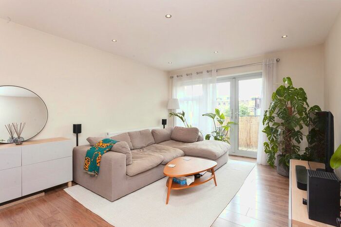 2 Bedroom Flat To Rent In Button Lodge, Stainforth Road, Walthamstow, London, E17