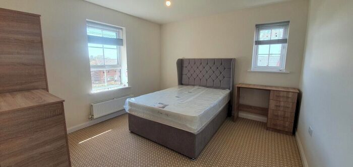 2 Bedroom Flat To Rent In Mistle Court, Coventry, CV4