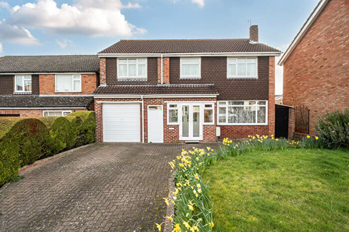 4 Bedroom Detached House For Sale In Braemar Close, Lawn, Swindon, SN3