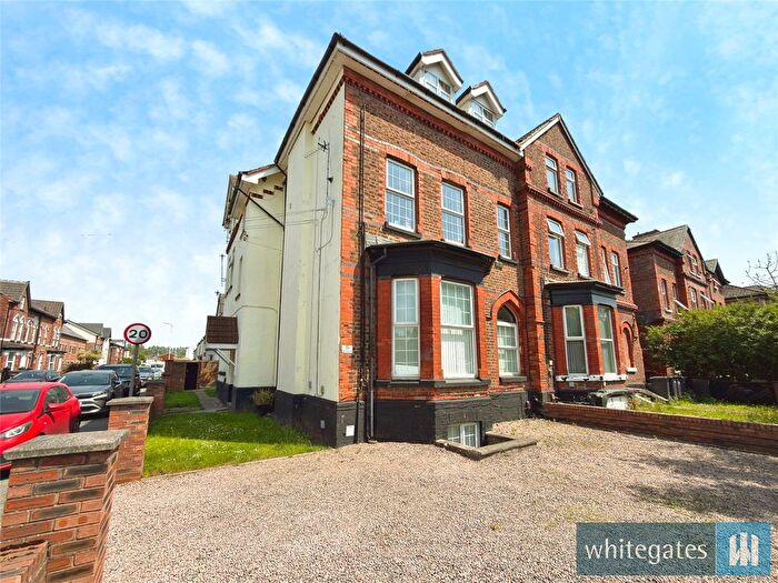 2 Bedroom Flat For Sale In Crosby Road South, Liverpool, Merseyside, L21