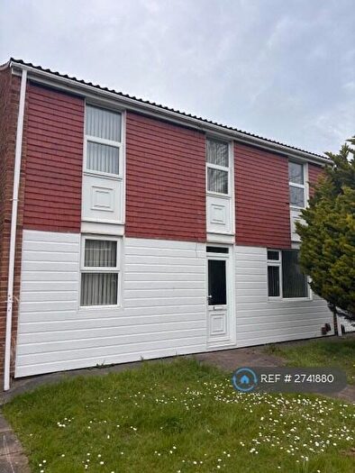 3 Bedroom Terraced House To Rent In Selkirk Road, Leicester, LE4