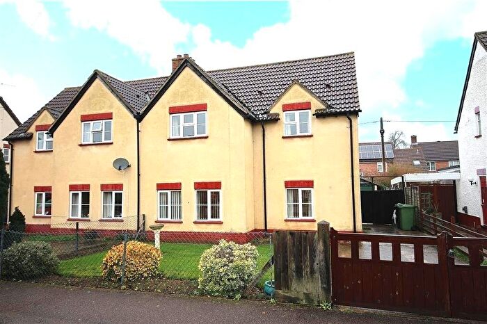 3 Bedroom Semi-Detached House To Rent In Bowyer Road, Abingdon-On-Thames, Oxfordshire, OX14