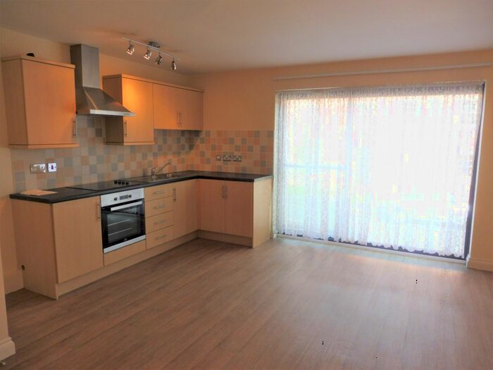 2 Bedroom Flat To Rent In Old School Court, Louth, LN11