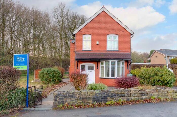 4 Bedroom Detached House To Rent In Chorley Road, Standish, Wigan WN1