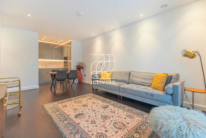 2 Bedroom Flat To Rent In Charles Clowes Walk, London, SW11