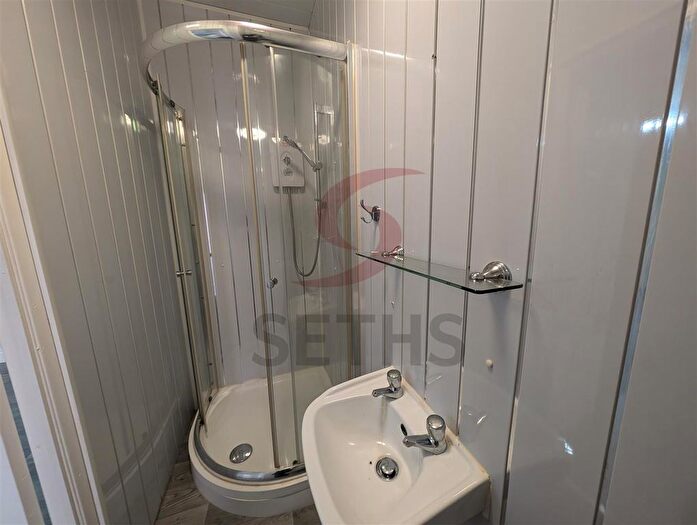 1 Bedroom Flat To Rent In Leire Street, Belgrave, Leicester, LE4