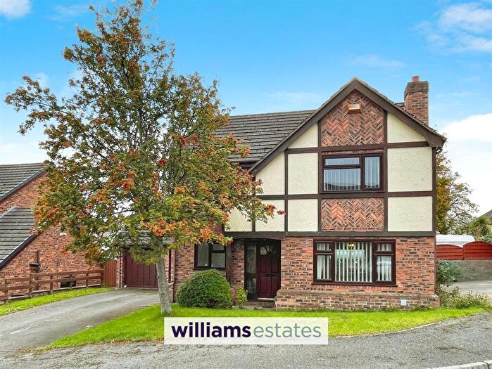 4 Bedroom Detached House For Sale In Bryn Onnen, Denbigh, LL16