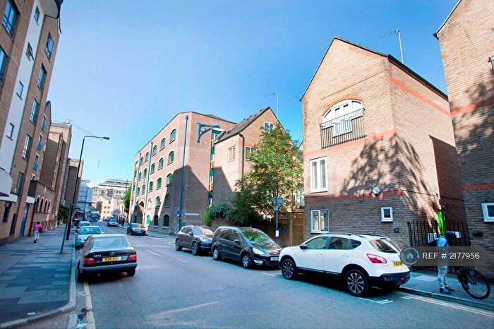 3 Bedroom Detached House To Rent In Wapping High Street, London, E1W