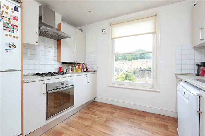 2 Bedroom Flat To Rent In Northcote Road, Battersea, London, SW11