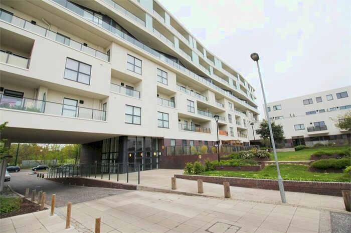 1 Bedroom Flat To Rent In Ravensbourne Court, Amias Drive, Edgware, HA8