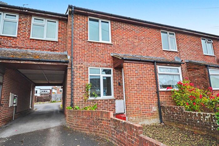 2 Bedroom Terraced House For Sale In Benville Road, Weymouth, DT4