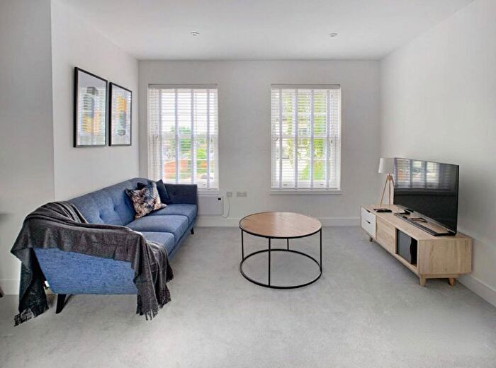 1 Bedroom Flat To Rent In Eton, SL4