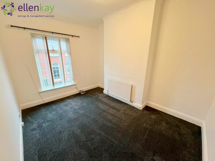 3 Bedroom Terraced House To Rent In Wasdale Street, Rochdale, OL11
