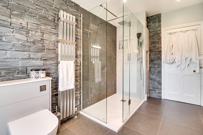 2 Bedroom Semi-Detached House For Sale In Anyards Road, Cobham, KT11