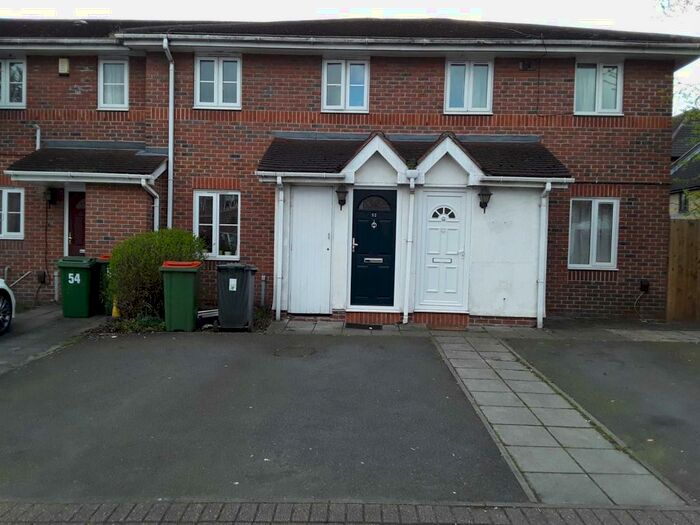 3 Bedroom House To Rent In Peridot Street, Beckton, E6