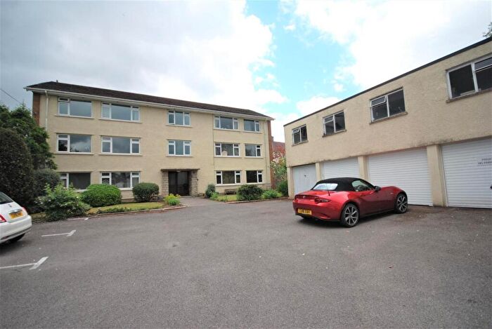 2 Bedroom Apartment For Sale In Limes Court, Cowbridge, Vale Of Glamorgan, CF71