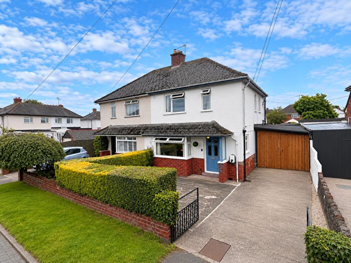3 Bedroom Semi-Detached House For Sale In Bute Avenue, Hereford, HR2