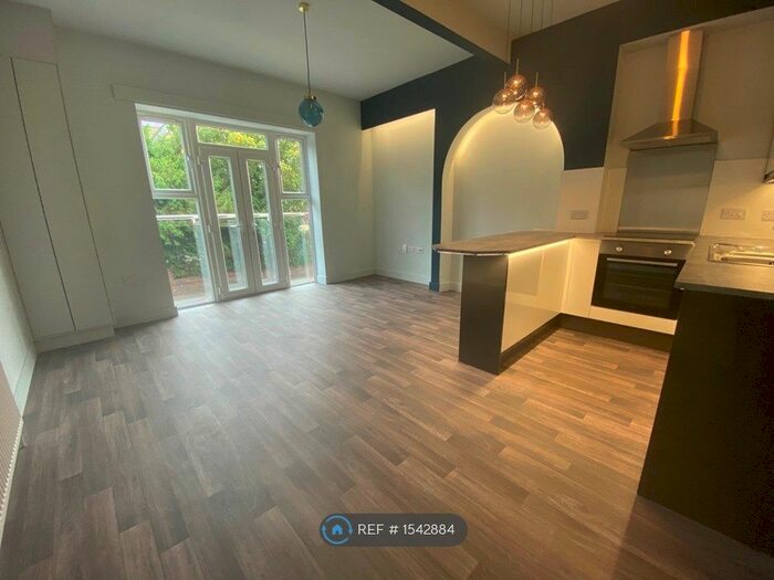 2 Bedroom Maisonette To Rent In Longfleet Road, Poole, BH15