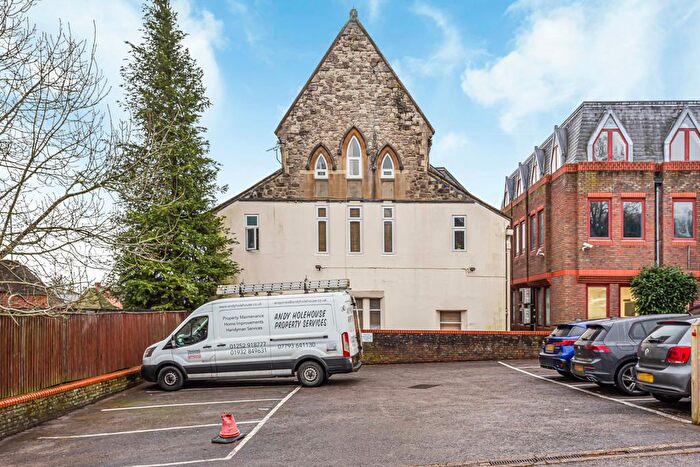 1 Bedroom Flat For Sale In Egham Hill, Egham, Surrey, TW20