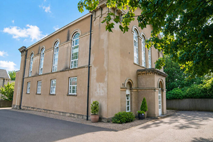 1 Bedroom Flat To Rent In Flat Wesleyan Court, Kingswood, BS15