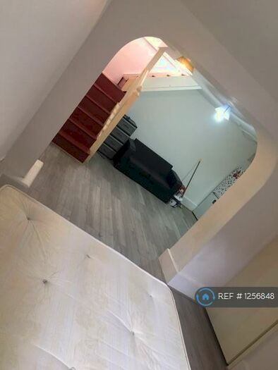 Studio To Rent In Northwold Road, London, E5