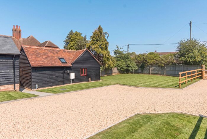 2 Bedroom Barn Conversion For Sale In The Rye, Eaton Bray, LU6