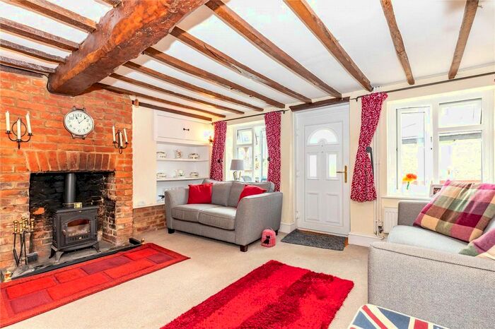 2 Bedroom Cottage To Rent In Bridge Street, Thornborough, Buckingham, MK18
