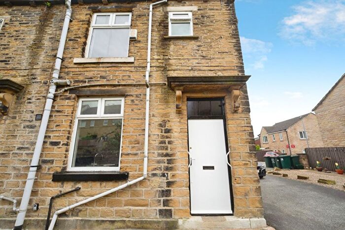 2 Bedroom Terraced House For Sale In Westgate, Eccleshill, Bradford, BD2