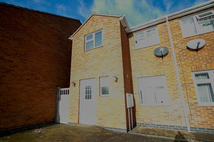 3 Bedroom Semi-Detached House To Rent In John Nichols Street, Hinckley LE10