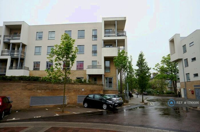 2 Bedroom Flat To Rent In Glenalmond Avenue, Cambridge, CB2