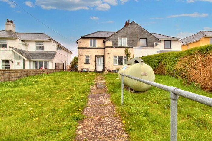 3 Bedroom Semi-Detached House For Sale In Fferm Goch, Llangan, Bridgend, CF35