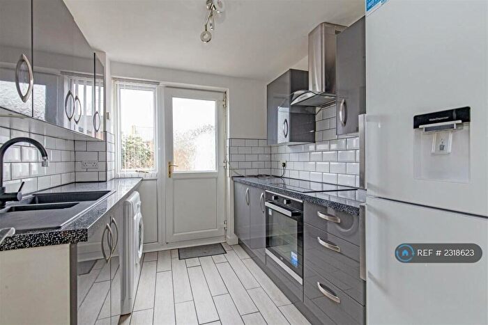 2 Bedroom End Of Terrace House To Rent In Hambleton Avenue, North Wingfield, Chesterfield, S42