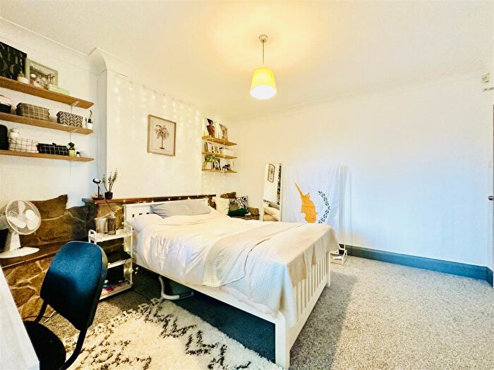 9 Bedroom House To Rent In Derby Road, Nottingham, NG7