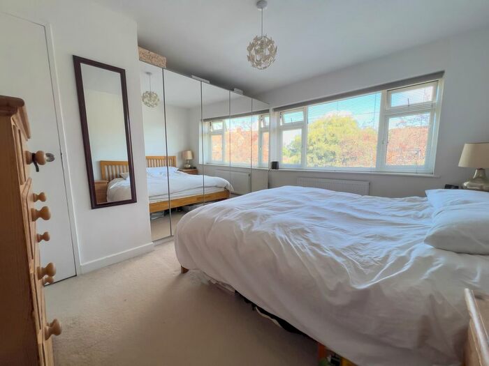 3 Bedroom Semi-Detached House For Sale In Wordsworth Rise, East Grinstead, RH19