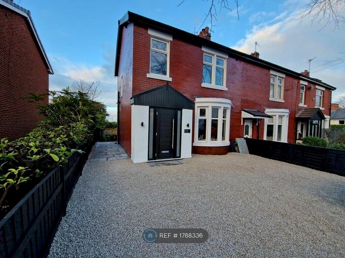 3 Bedroom Semi-Detached House To Rent In Ribblesdale Avenue, Accrington, BB5